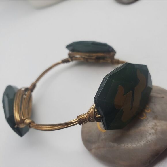 Taurus emerald green stone wire wrapped bracelet boutique - Picture 2 of 3